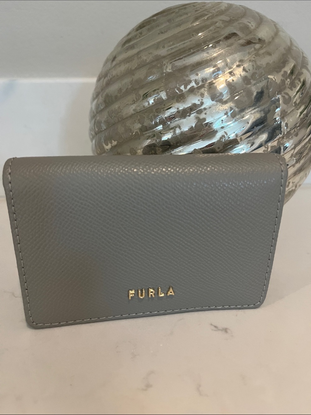 NWOT Furla Small Light Gray Saffiano Leather Card Holder with Gold Logo